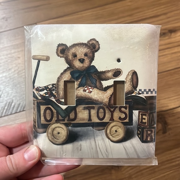 Light switch cover - Picture 3 of 3